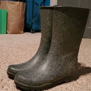 Rain boots